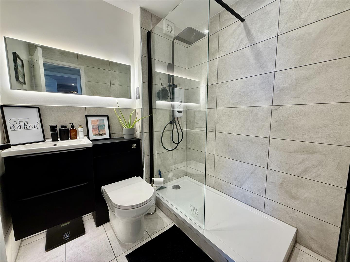 Camona Drive, Marina, Swansea, SA1 1YJ